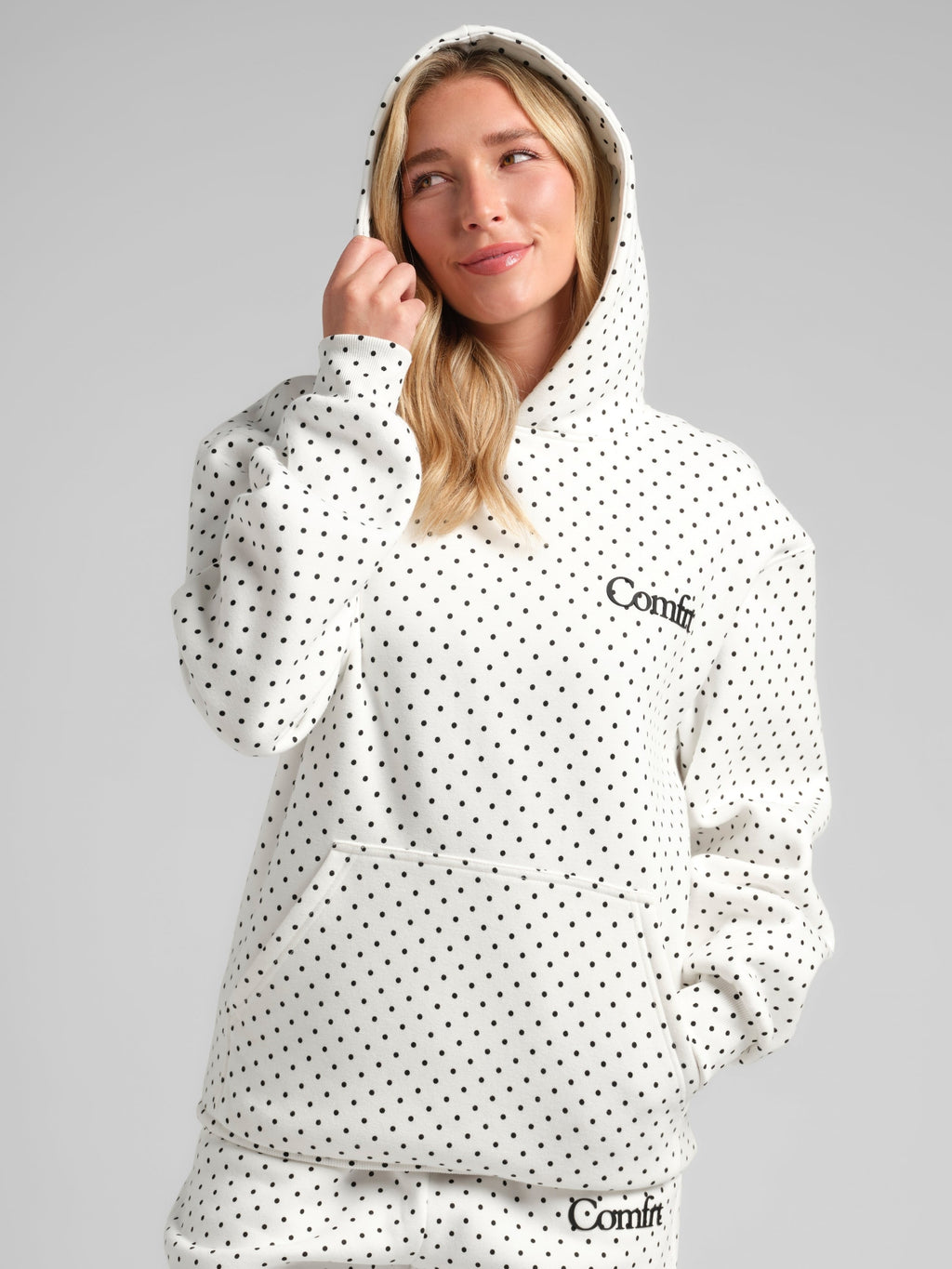 Minimalist Hoodie – Mega
