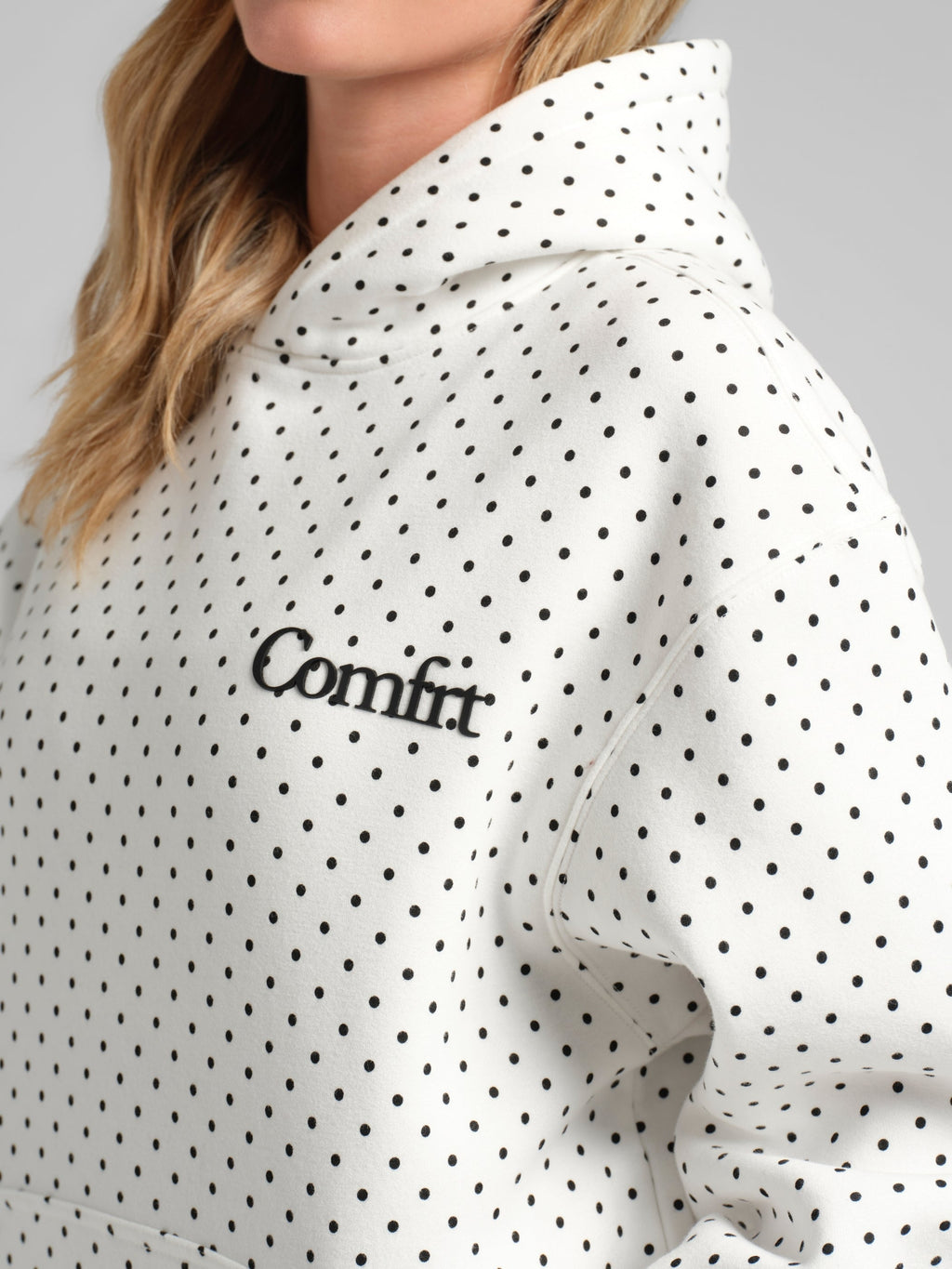 Minimalist Hoodie – Mega
